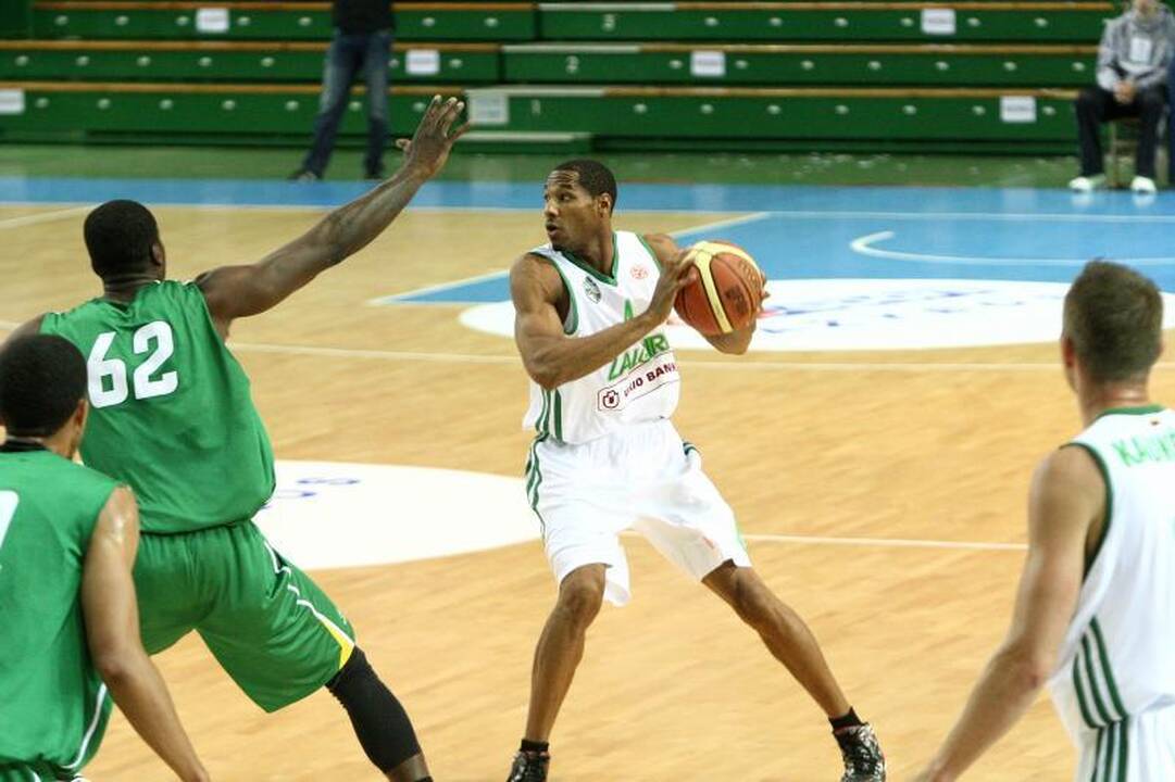 S.Butauto taurė: „Žalgiris“ patiesė „Chimik“ 81:67