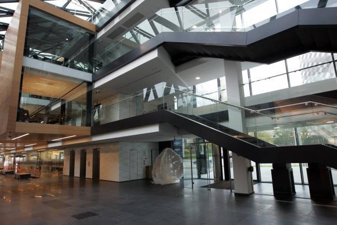 Sostinėje duris atveria naujasis "Swedbank" pastatas