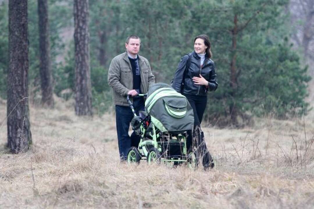 Bjaurus oras rinkti šiukšlių poilsio parke netrukdė