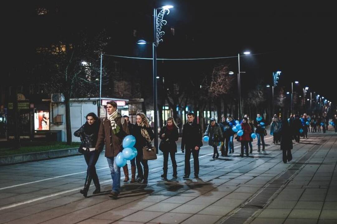Kauniečiai nuo diabeto bėga ir lakstydami laiptais
