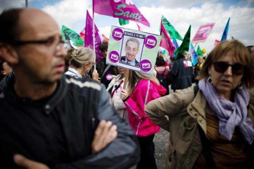 Prancūzai rengia antrą visuotinį streiką dėl pensinio amžiaus didinimo
