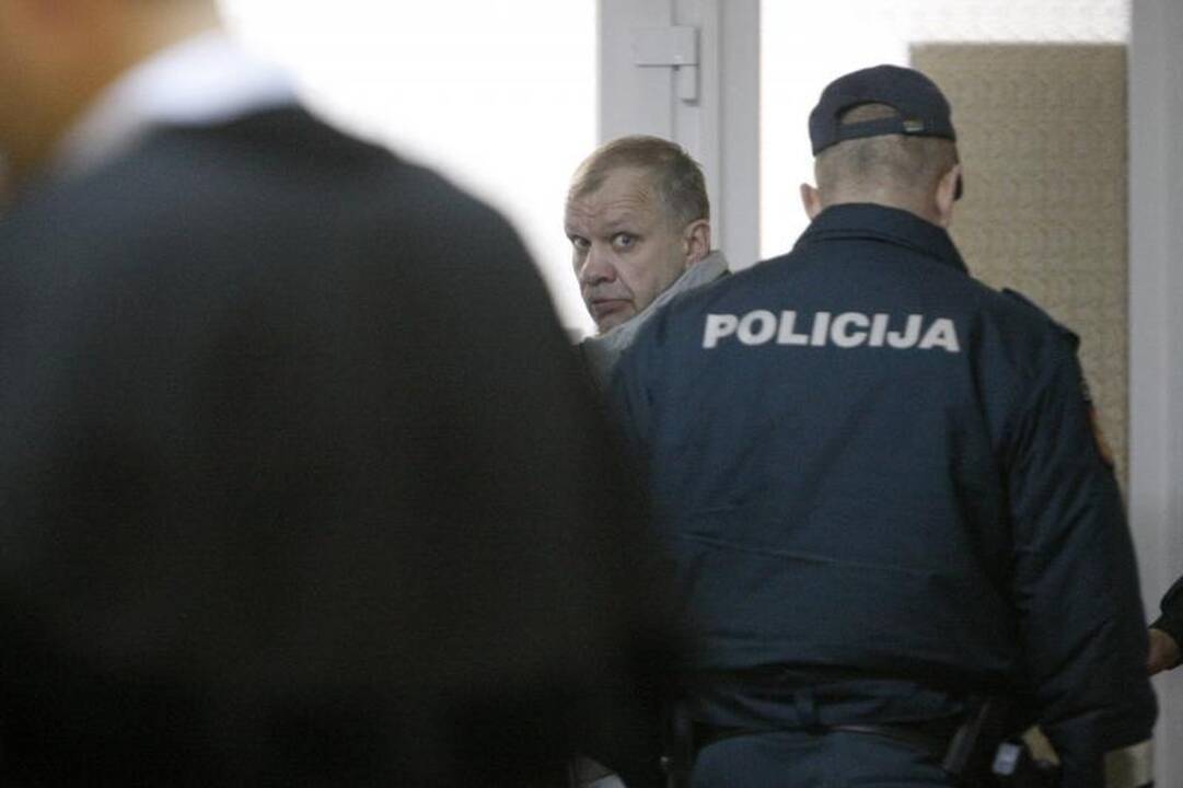 Nukentėjusieji bijo liudyti Daktarų teisme