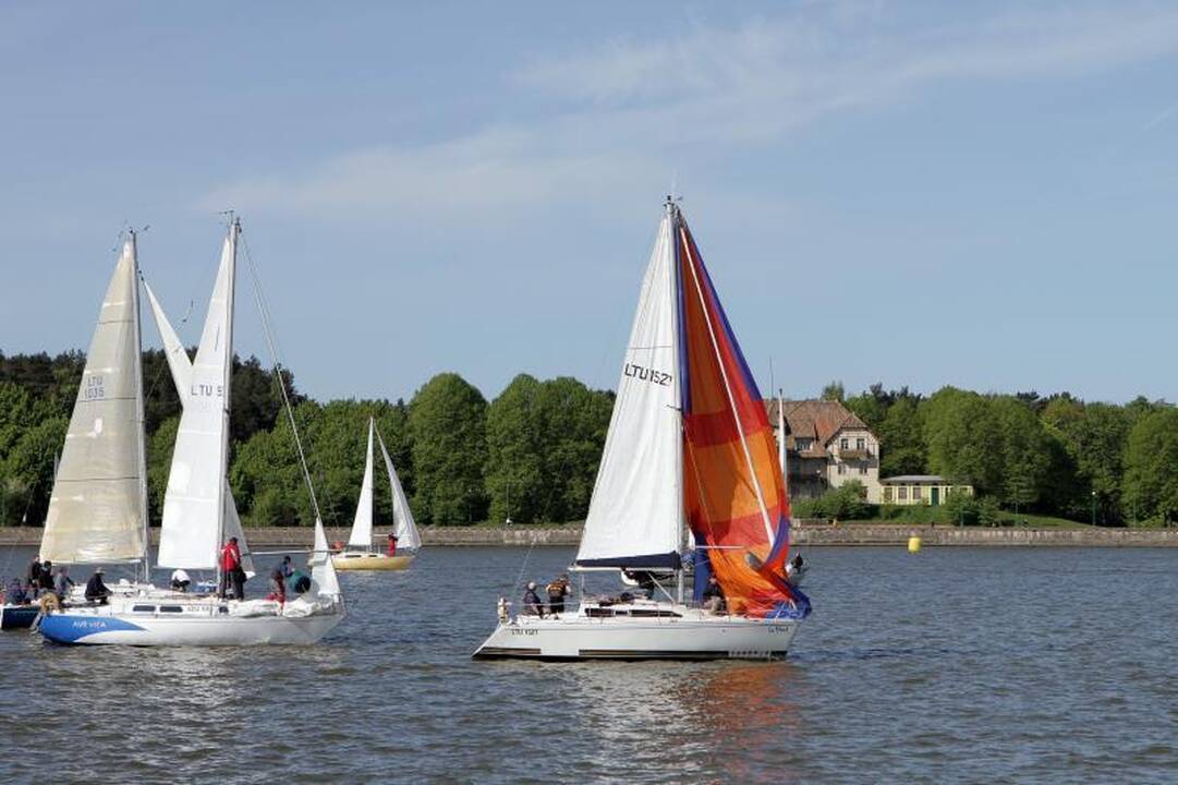 Trečiąjį Laivų paradą Klaipėdoje pradėjo regata 