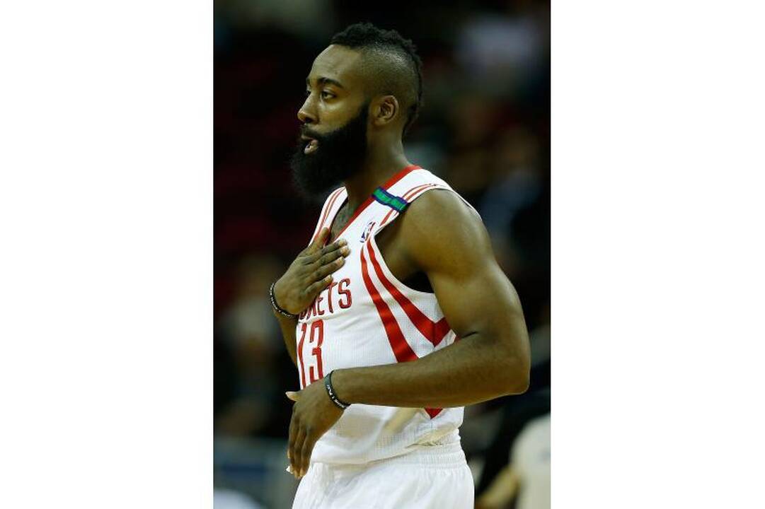Trijų lietuvių akistatoje NBA arenoje taškus pelnė tik J. Valančiūnas