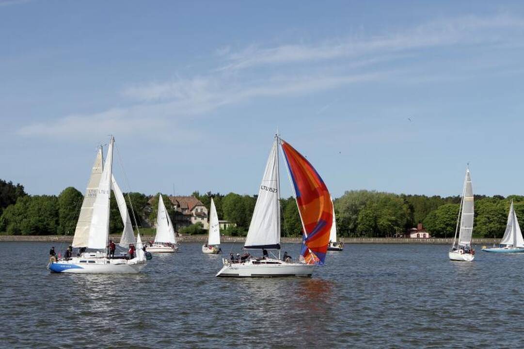 Trečiąjį Laivų paradą Klaipėdoje pradėjo regata 