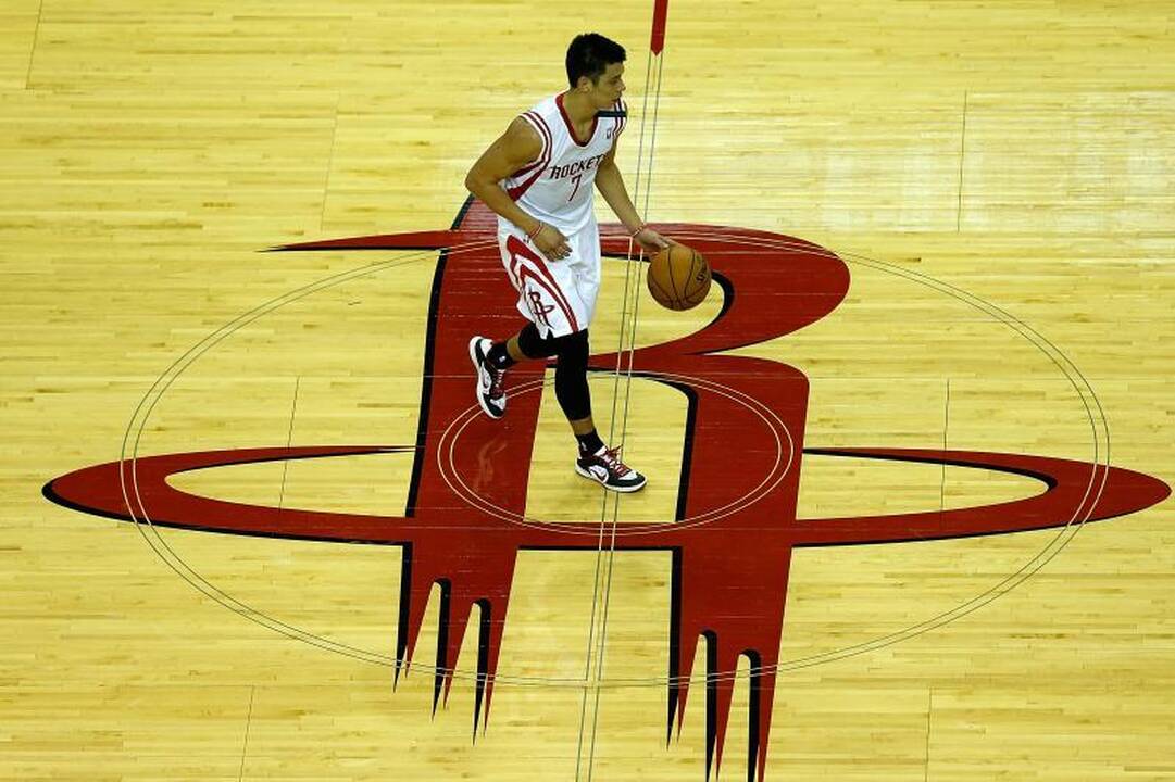 Trijų lietuvių akistatoje NBA arenoje taškus pelnė tik J. Valančiūnas