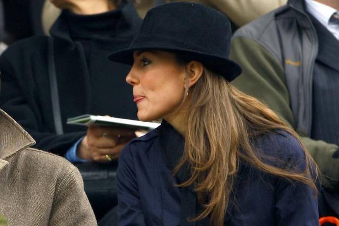 Kaimo merginos kelias į Britanijos karališkųjų rūmų spindesį: Kate istorija