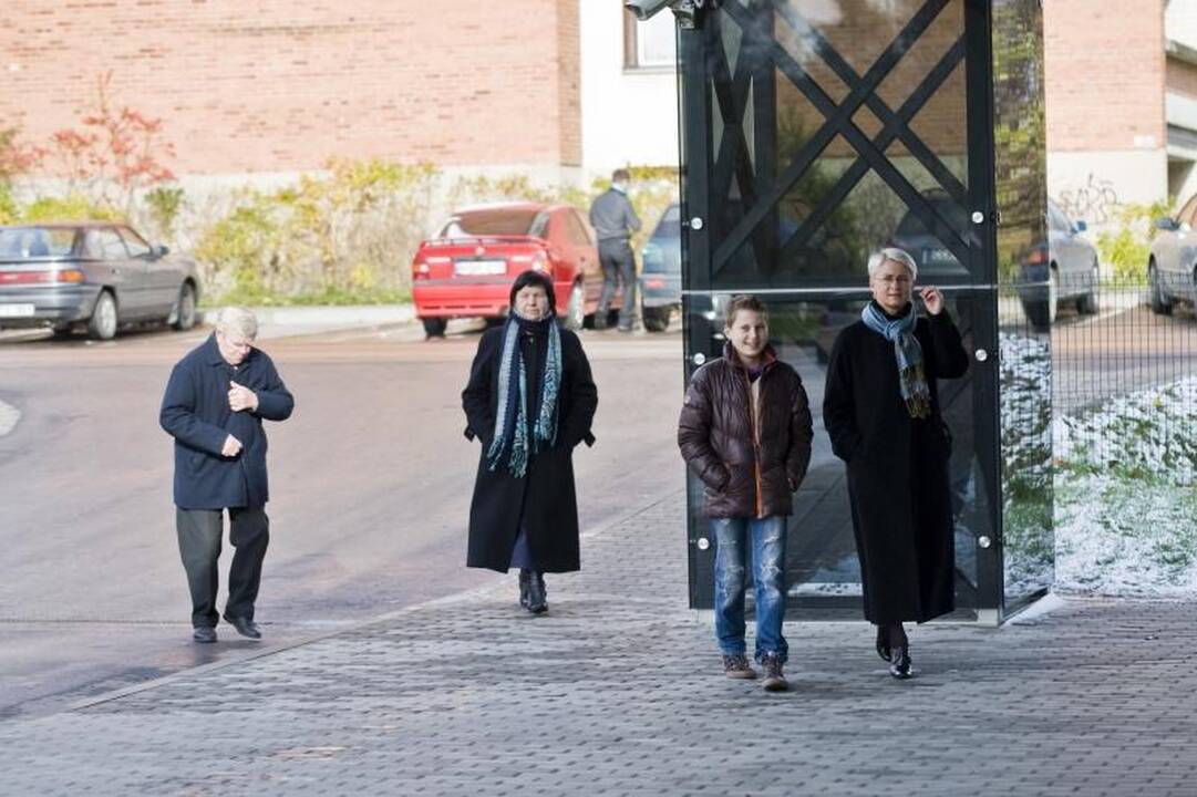 Kauniečiai balsuoti pradėjo anksti, bet vangiai