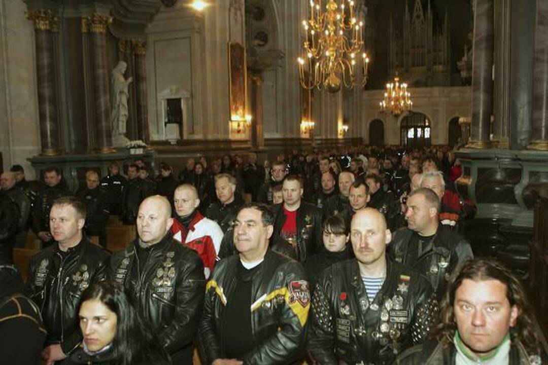 Baikerių sezono atidarymą didžioji dalis kauniečių šventė namie