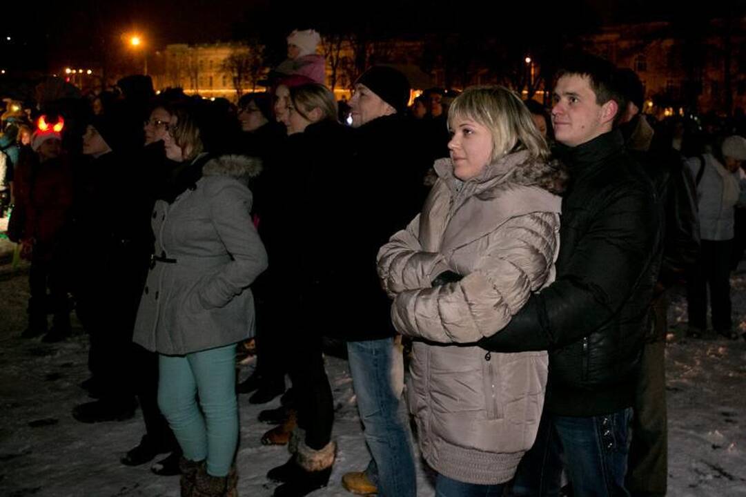 Vilniečiai pagaliau pamatė išreklamuotąjį skaitmeninį Kalėdų senelį