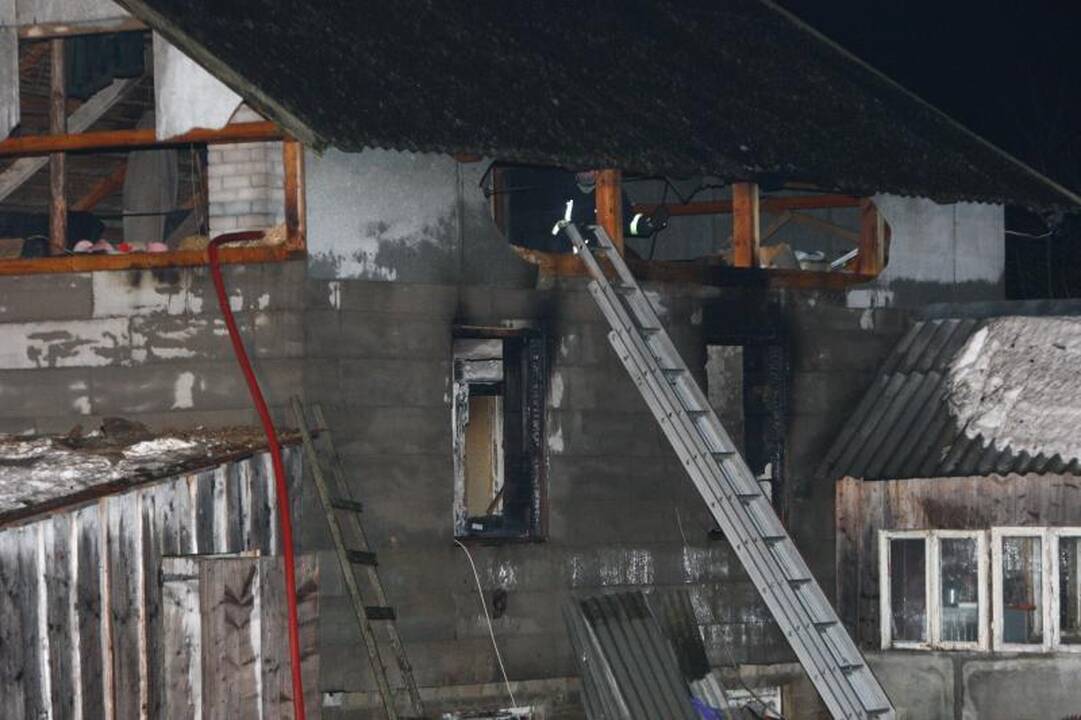 Mirtinos Kalėdos: per gaisrą Kauno rajone  žuvo moteris   