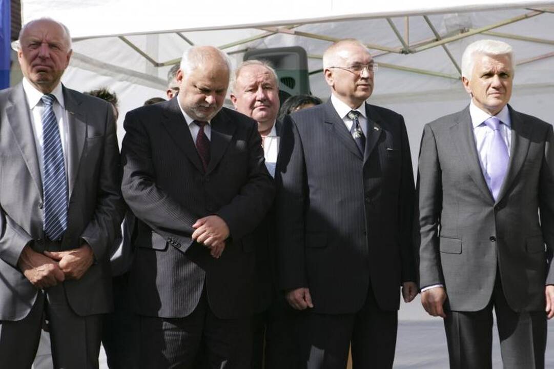 Sostinėje atidengtas paminklas T.Ševčenkai