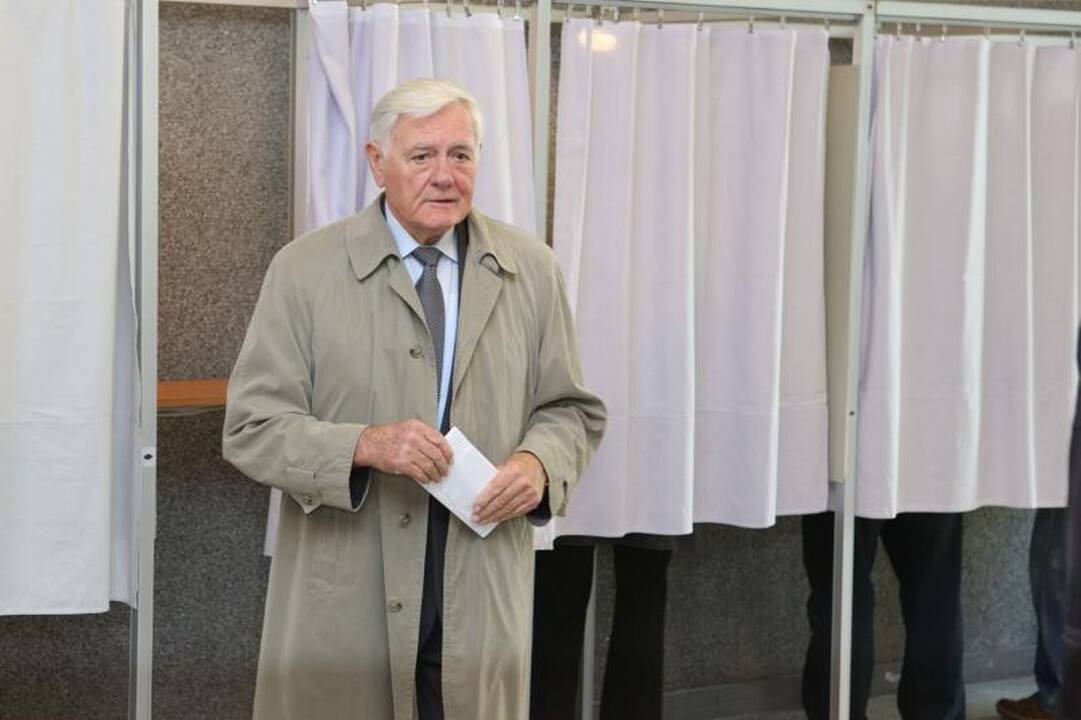 V. Adamkus: dabartinis Seimas manęs netenkino, balsavau už permainas