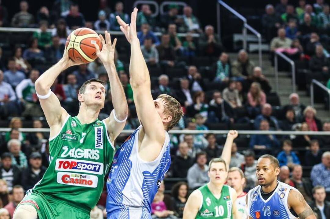 „Žalgiris“ smogė „Neptūnui“ ir yra per žingsnį nuo finalo (komentarai)