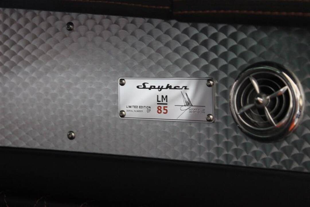 „Snoro“ sportiniai automobiliai „Spyker C8“ – jau varžytinėse