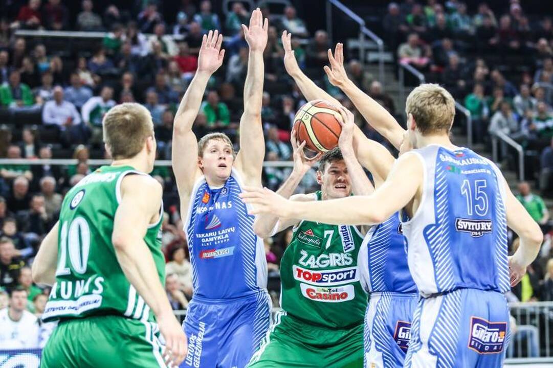 „Žalgiris“ smogė „Neptūnui“ ir yra per žingsnį nuo finalo (komentarai)