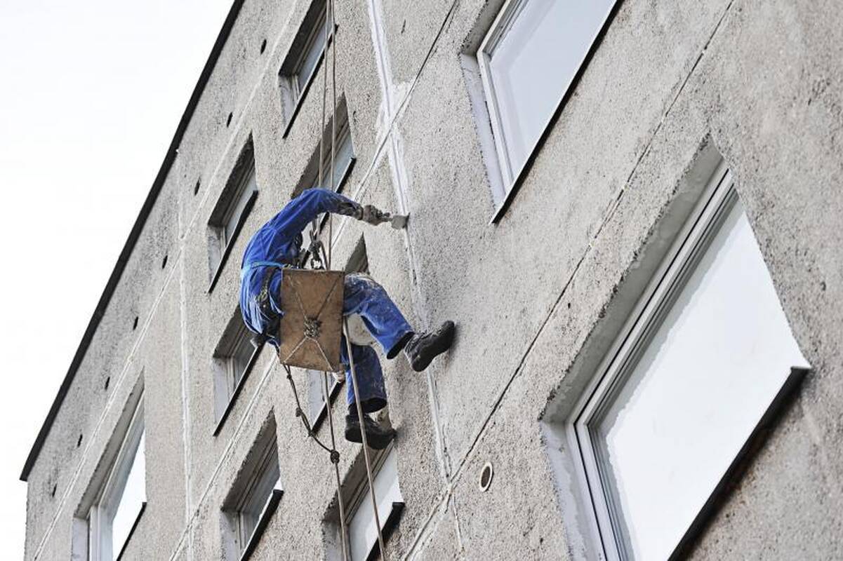 Seimas daugiabučių renovavimui atseikėjo daugiau pinigų