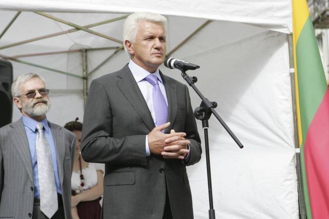 Sostinėje atidengtas paminklas T.Ševčenkai