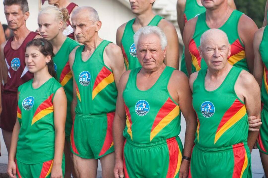 Prezidentė išlydėjo "Baltijos kelio" bėgimo dalyvius