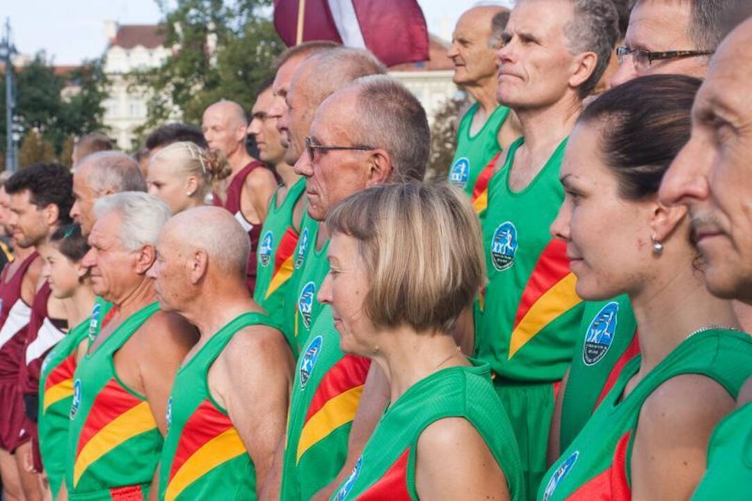 Prezidentė išlydėjo "Baltijos kelio" bėgimo dalyvius