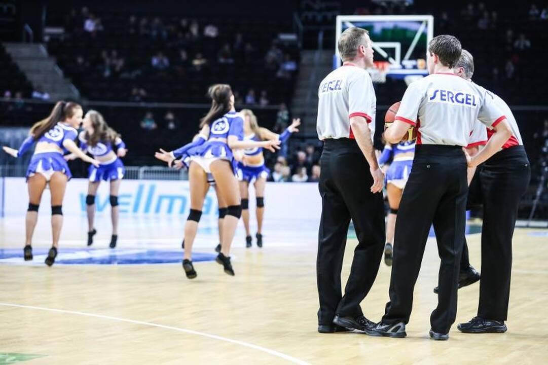 „Žalgiris“ smogė „Neptūnui“ ir yra per žingsnį nuo finalo (komentarai)