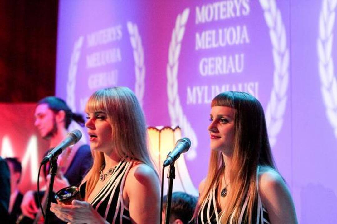 „Moterys meluoja geriau“ apdovanojimuose – žvaigždžių spindesys