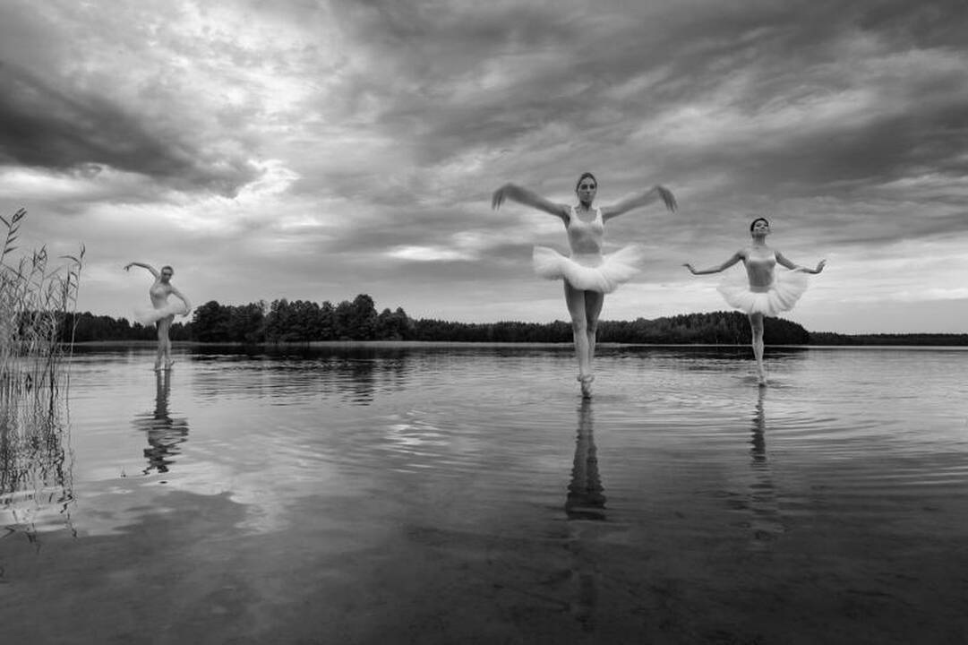 Fotografijos debiutantų parodoje - netikėti eksperimentai 