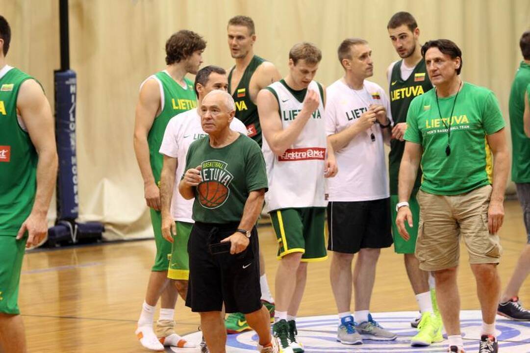 K.Kemzūra: Hjustone keisime treniruočių pobūdį