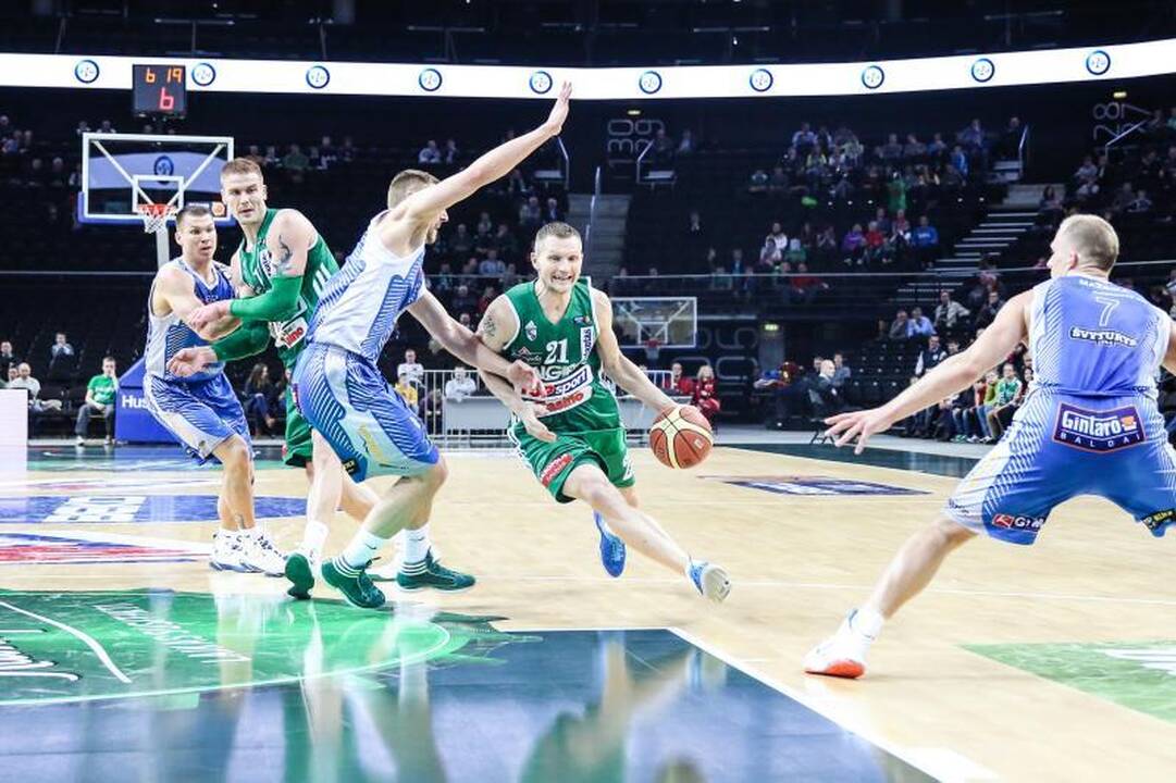 „Žalgiris“ smogė „Neptūnui“ ir yra per žingsnį nuo finalo (komentarai)