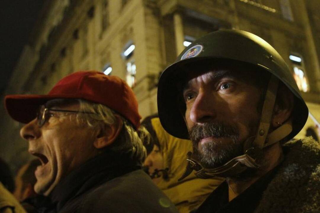 Vengrijoje vyko masiniai protestai prieš naująją konstituciją