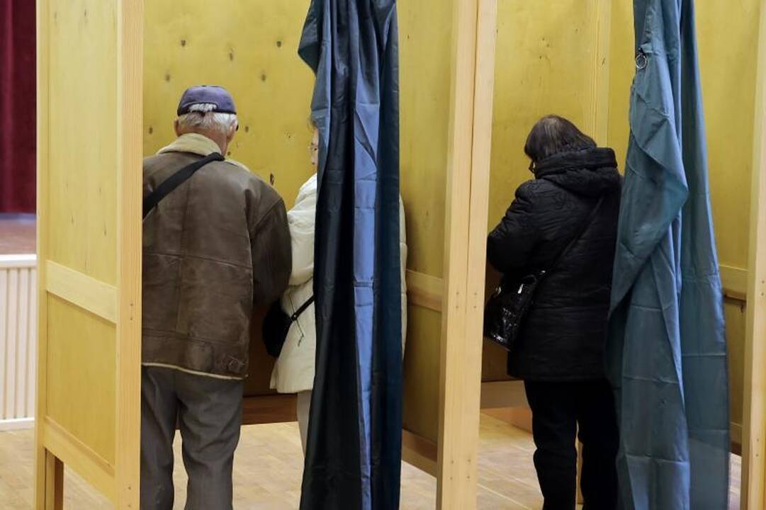 Klaipėdoje teko tramdyti rinkimų apylinkėje triukšmą kėlusį rinkėją