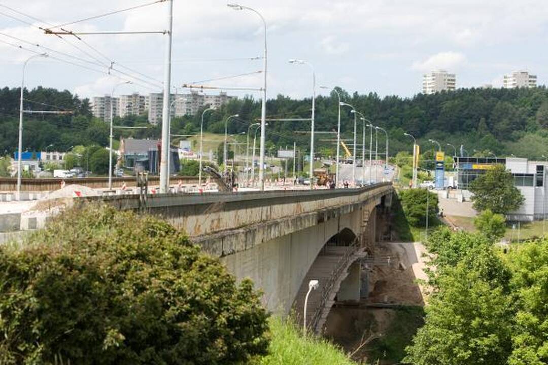 Lazdynų tilto atidarytuvių šiandien nebus (papildyta 16 val.) 