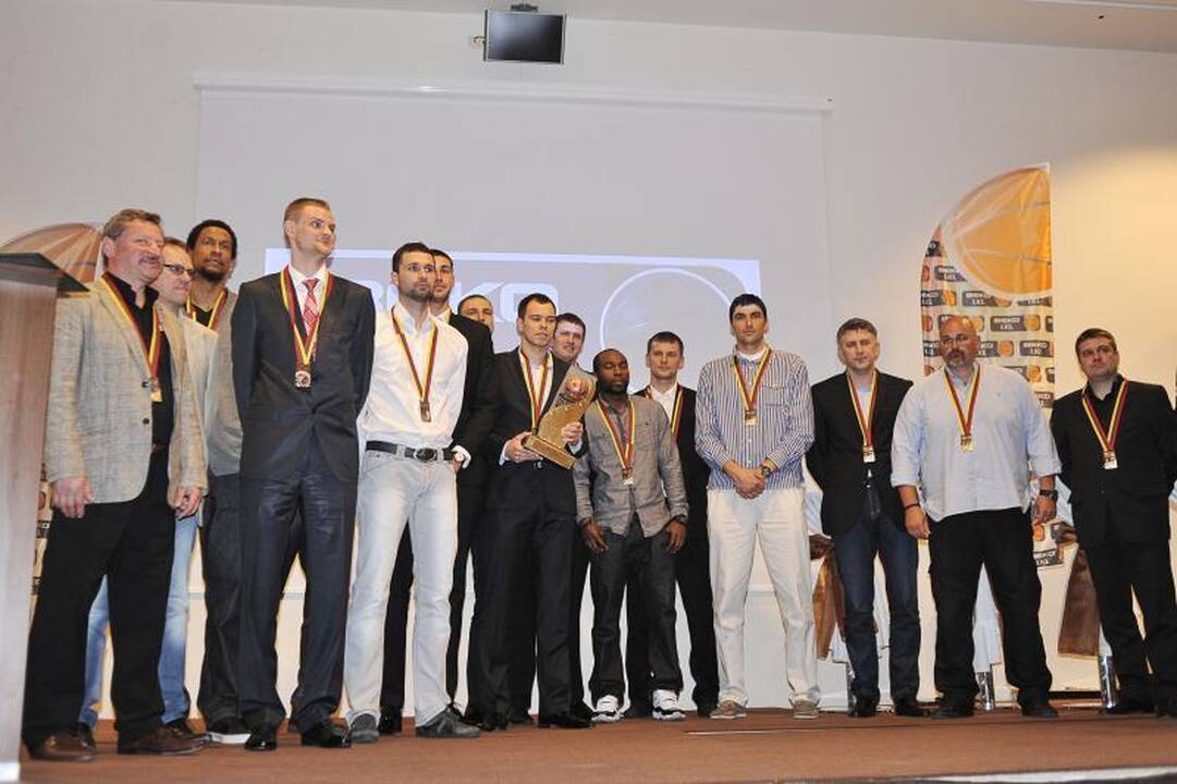 Ant žalgiriečių rankų – spindintys LKL čempionų žiedai