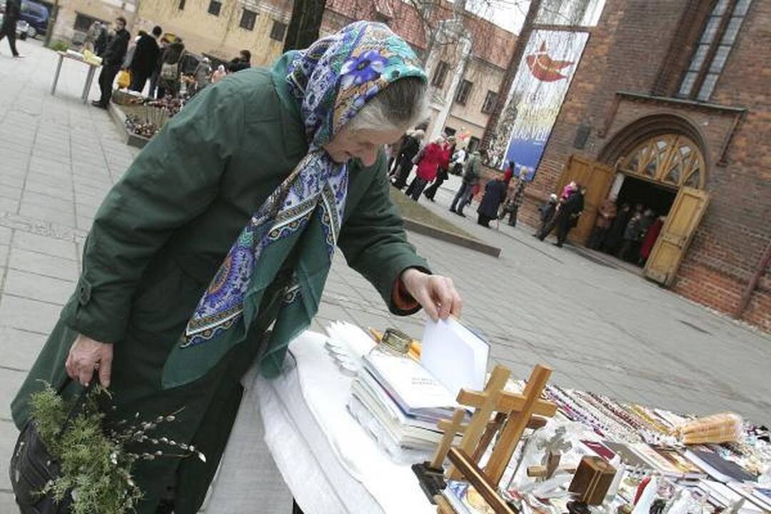Senamiestį užplūdo Verbas švenčiantys miestiečiai