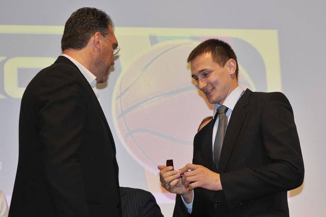 Ant žalgiriečių rankų – spindintys LKL čempionų žiedai