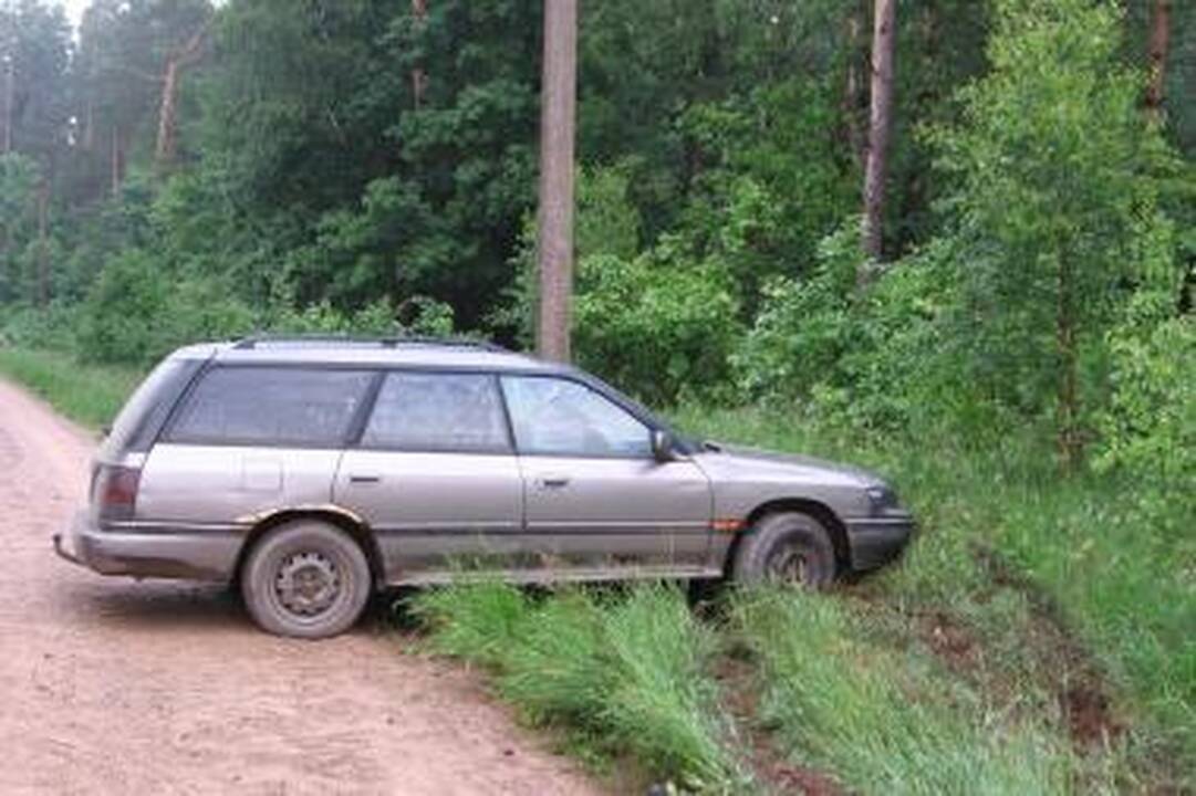 Sprukusį kontrabandininką sustabdė "ežys", o sulaikė šuo