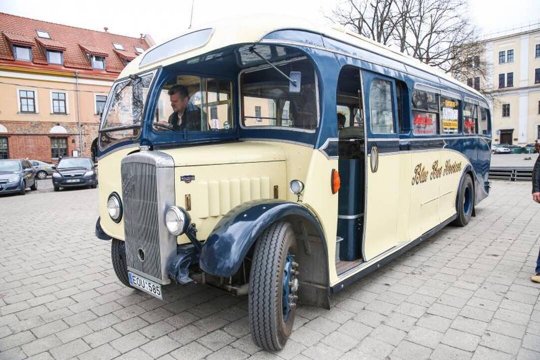 Kauno gatvėmis riedantis autobusas masina ne tik džiazo mylėtojus