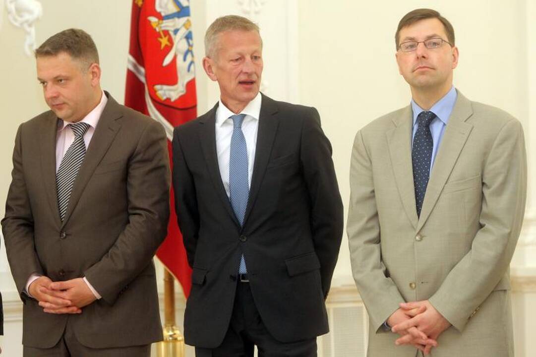 Prezidentė: pensijos turi būti atkurtos, minimali alga gali būti pakelta