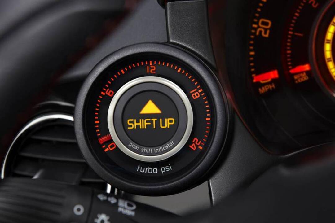 „Papiktintas“ naujasis stileiva „Fiat 500 Abarth“