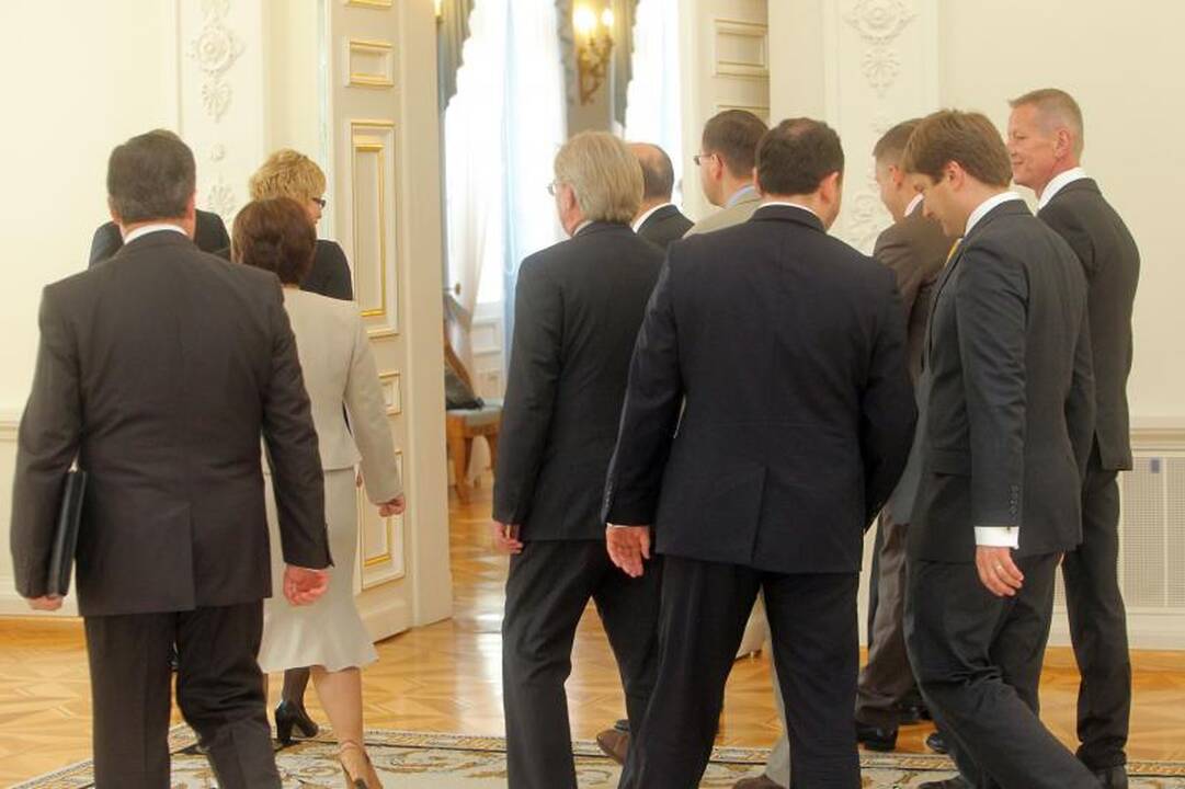 Prezidentė: pensijos turi būti atkurtos, minimali alga gali būti pakelta