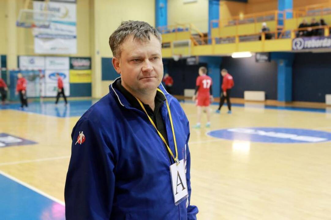 „Dragūno“ rankininkai smaginosi trypdami Pasvalio ekipą