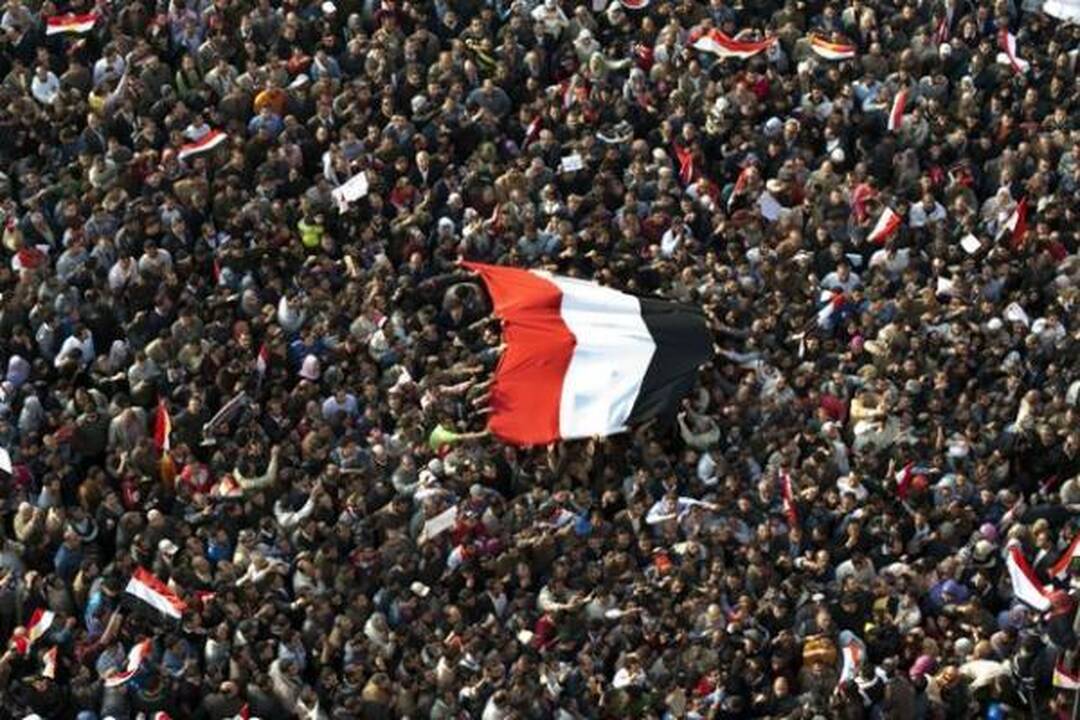 Egipto vyriausybės įspėjimai dėl griežtų priemonių nebaugina protestuotojų