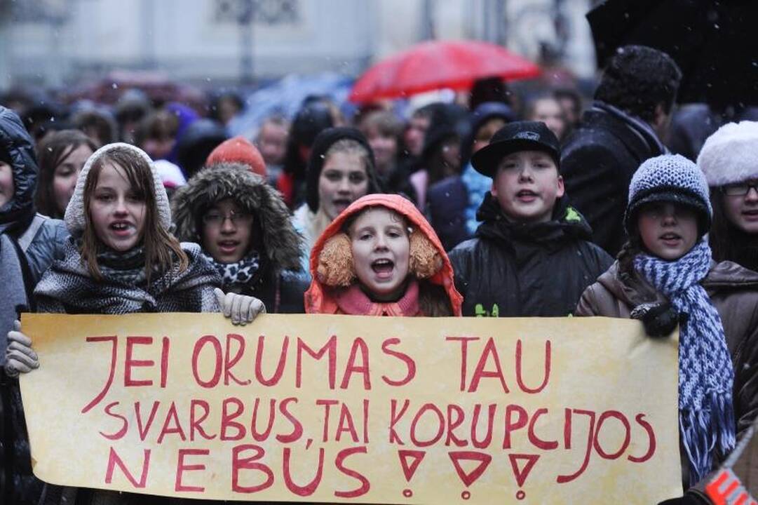 Kaune moksleiviai garsiai šaukė: kyšiams – ne!
