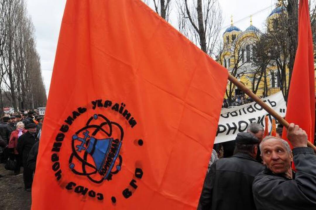 Ukrainoje dėl pašalpų Černobylio padarinių likviduotojams mažinimo protestavo 2 tūkst. žmonių