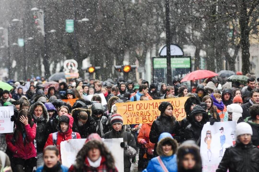 Kaune moksleiviai garsiai šaukė: kyšiams – ne!