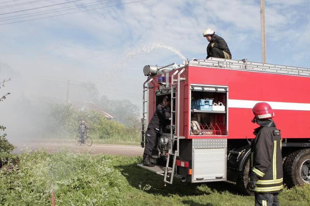 Klaipėdoje Žardupės gatvėje siautė liepsnos