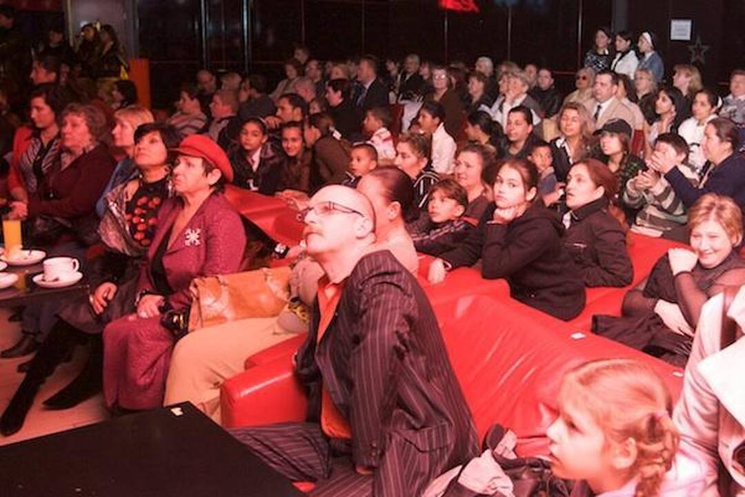 Romų šventėje Vilniuje lauktas dainininkas Radži nepasirodė