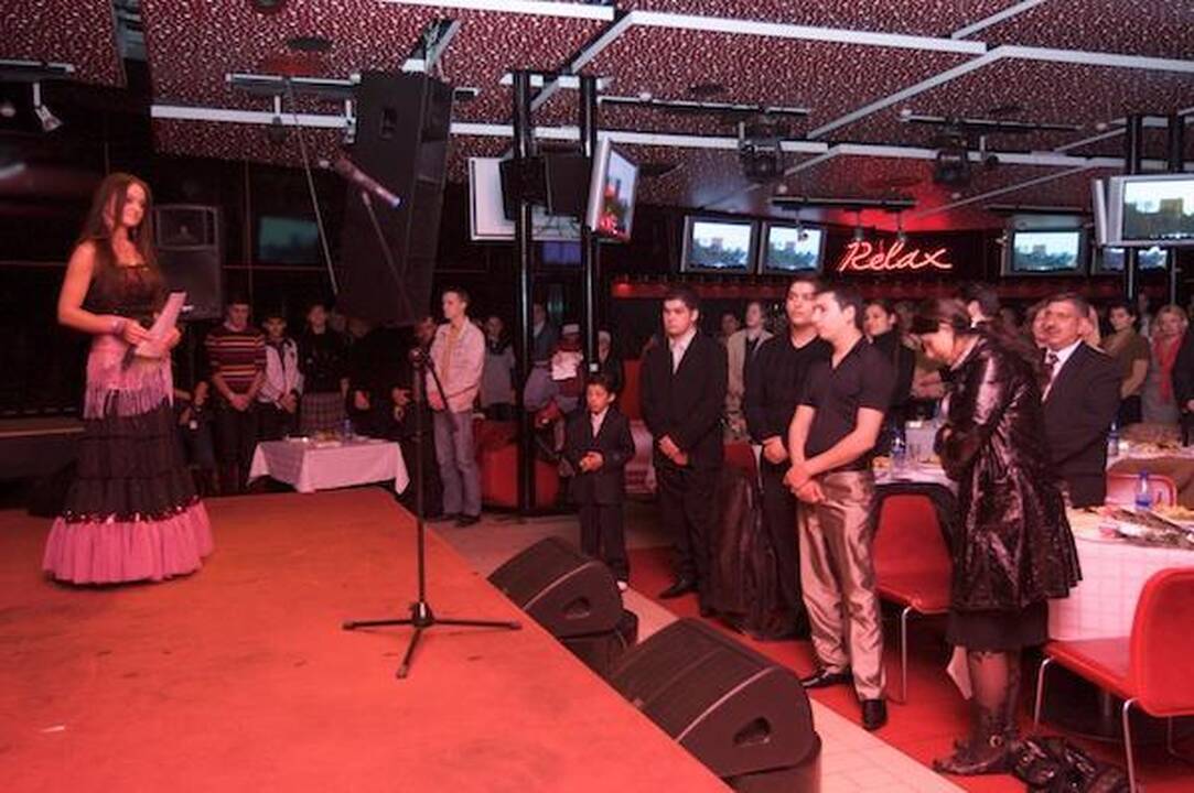 Romų šventėje Vilniuje lauktas dainininkas Radži nepasirodė