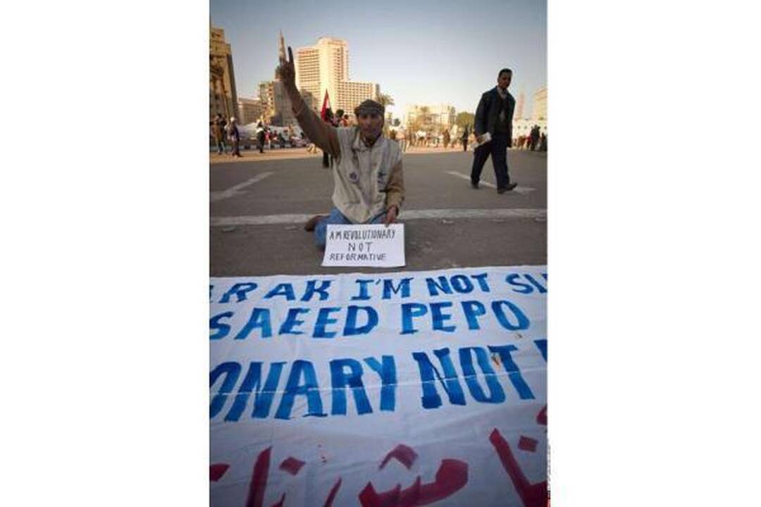 Egipto vyriausybės įspėjimai dėl griežtų priemonių nebaugina protestuotojų