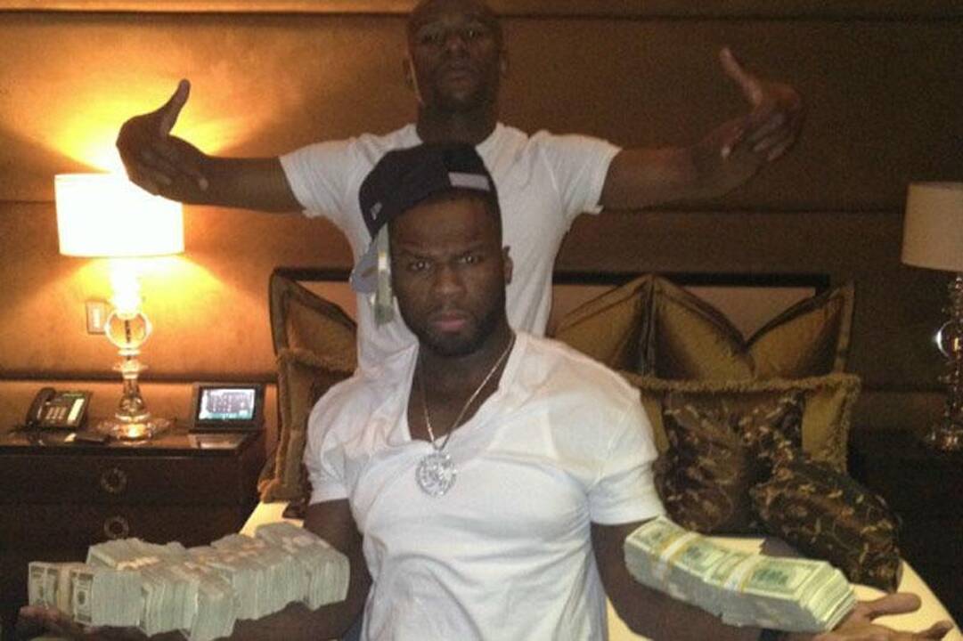 Reperis 50 Cent maudosi pinigų jūroje   